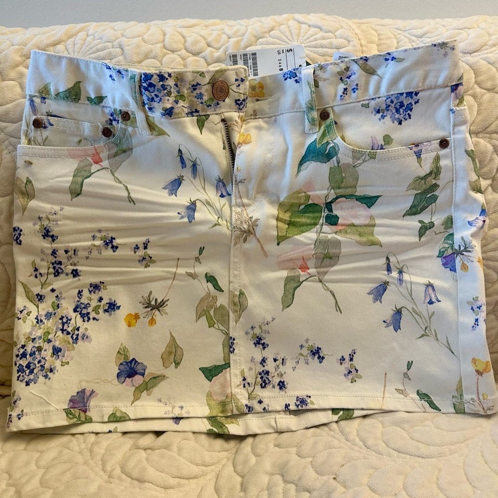 H&M Floral Mini Skirt - White and Blue